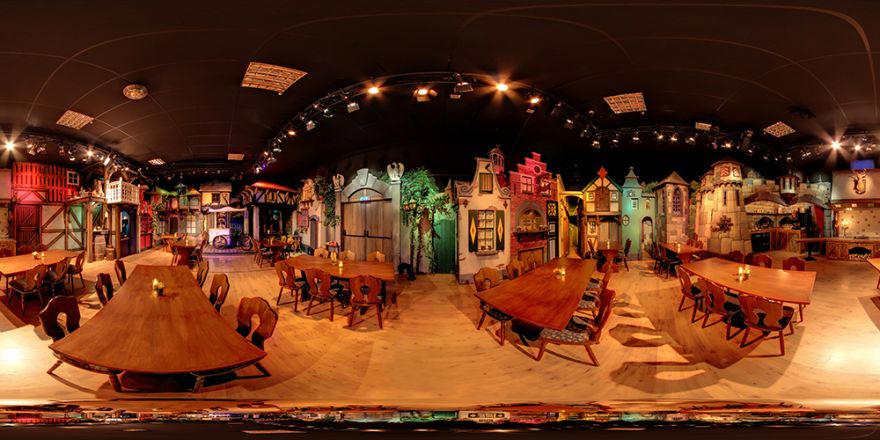 Party Restaurant Lokate